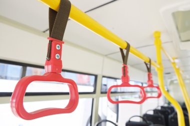 ayakta yolcu için kolları