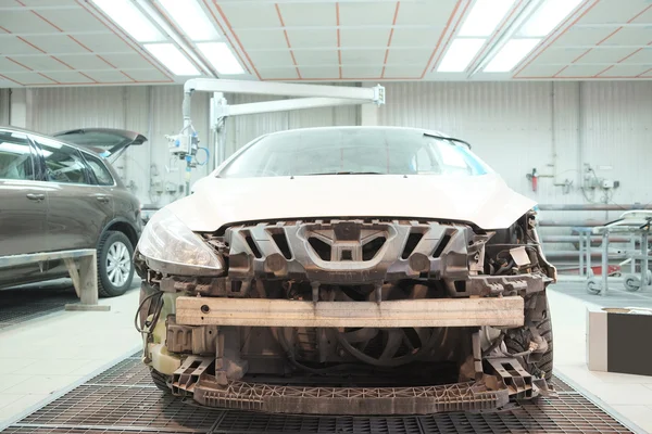 Un garaje de reparación de coches — Foto de Stock