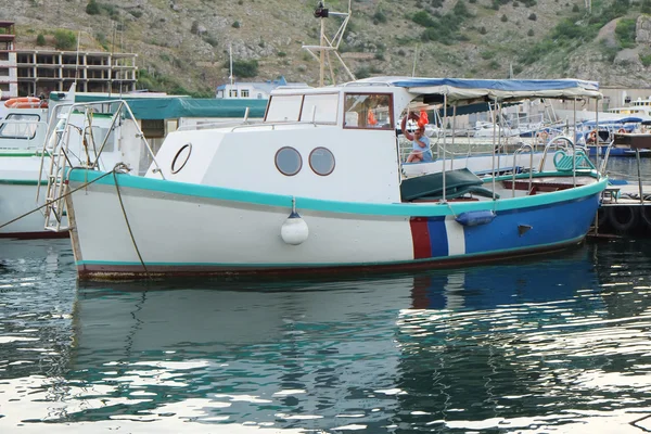 Barco de motor — Foto de Stock