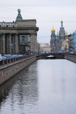 St. Peterburg, Rusya - 23 Kasım 2021: St. Peterburg, Rusya 'daki Spas Na Krovy kilisesine bakın