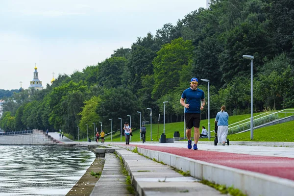 Moskou Rusland Augustus 2021 Joggen Het Gorky Park Moskou — Stockfoto