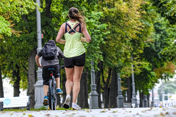 Moskau Russland August 2021 Jogger Gorki Park Moskau — Stockfoto