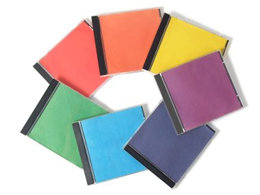 renkli cd kutuları