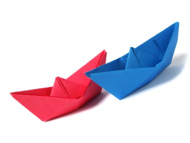 Origami gemiler