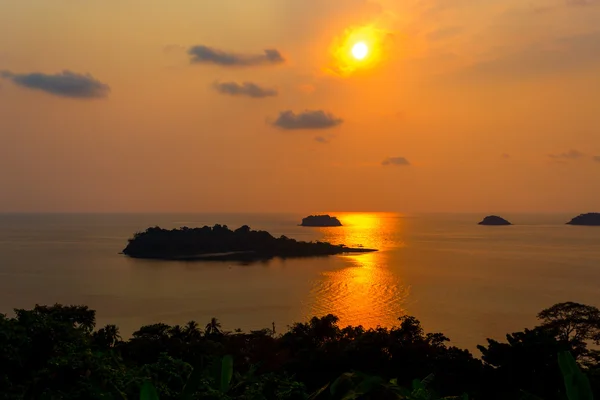 Îles au coucher du soleil — Photo