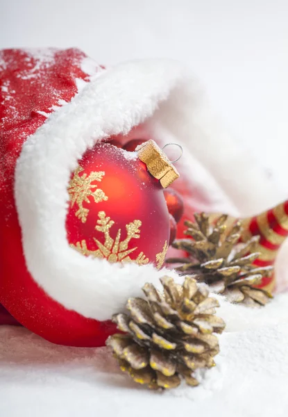 Christmas ball with red bow and ribbon — Stock Photo, Image