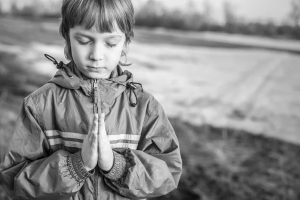 Boy at prayer — Stock Photo, Image