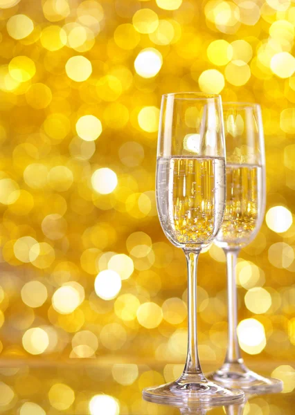 Twee glazen champagne. — Stockfoto