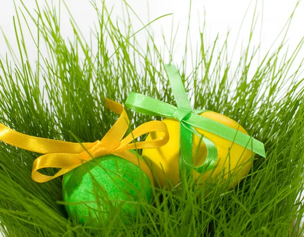 Easter eggs in grass — Stock Photo, Image