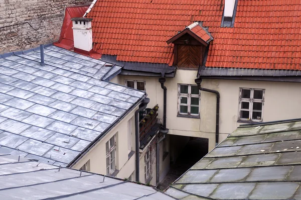 Dachy i dziedziniec — Zdjęcie stockowe