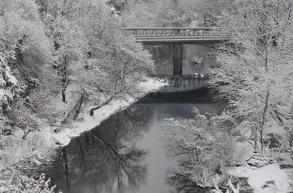 Vista Del Río Yantra Puente Invierno —  Fotos de Stock