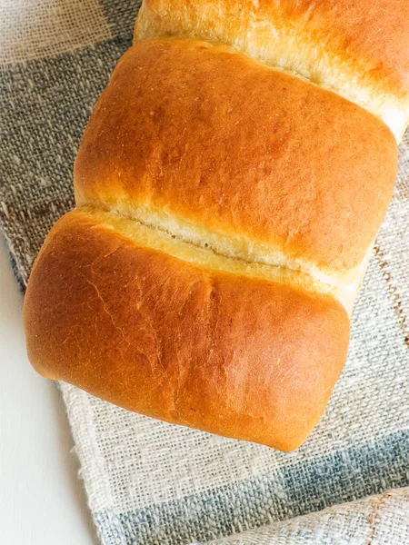 Čerstvě Upečený Domácí Mléčný Chléb Mělké Dof — Stock fotografie