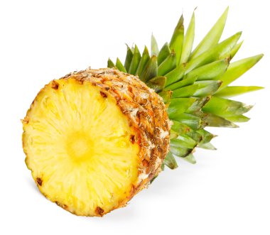 Beyaz arkaplanda taze ananas