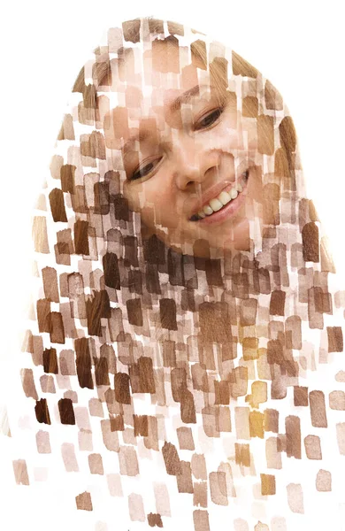 Een portret van een vrouw gecombineerd met handgeschilderde streken. Paintografie. — Stockfoto