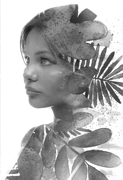 Pintografía. Retrato en blanco y negro combinado con una pintura de tinta de plantas —  Fotos de Stock