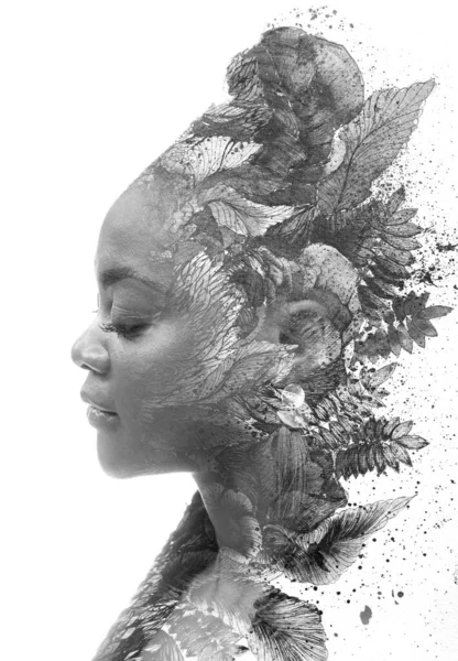 Paintography. A black and white profile portrait of a woman combined with ink painting of foliage. — Stock Photo, Image