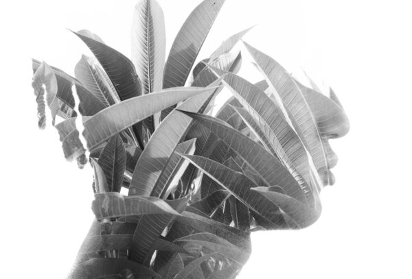 Классический черно-белый портрет мужчины с двойной экспозицией