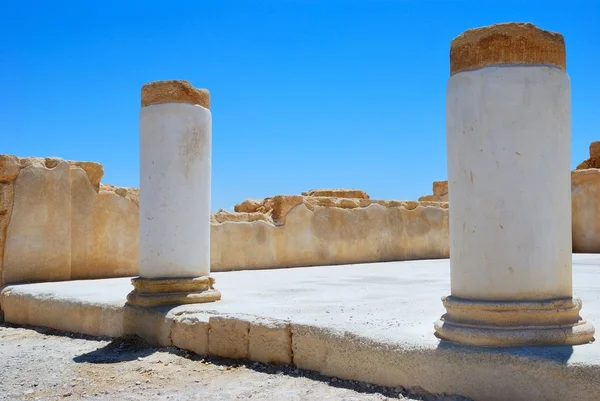 Древние колонны — стоковое фото