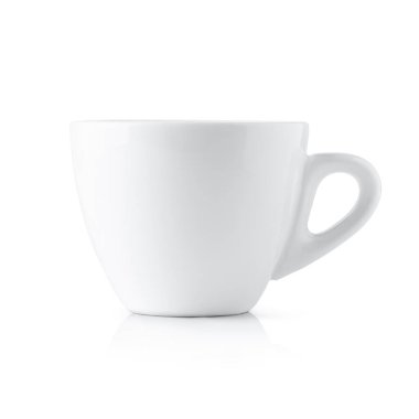 Beyaz arka planda izole edilmiş beyaz kahve fincanı