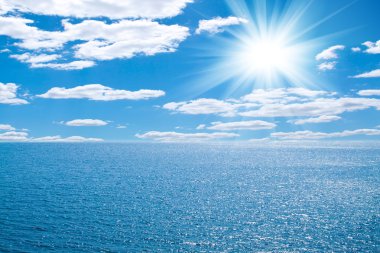 Clear blue sky adlı deniz