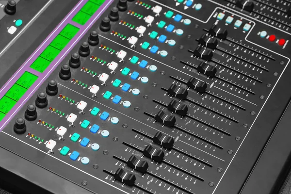 Audio mixing console — Stockfoto