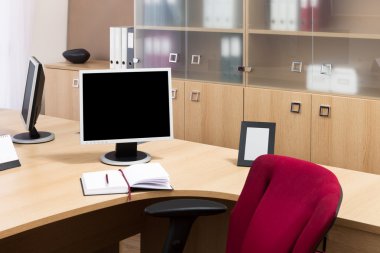 modern ofis monitörler