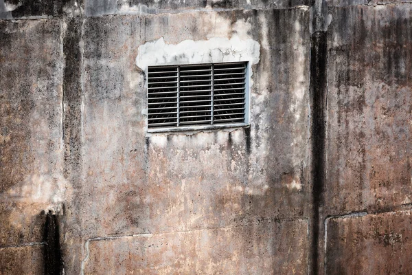 Ventana con persianas — Foto de Stock