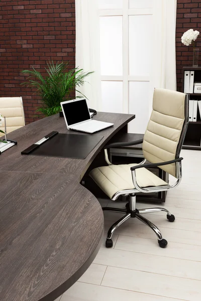 Laptop on a desk — Stock Photo, Image