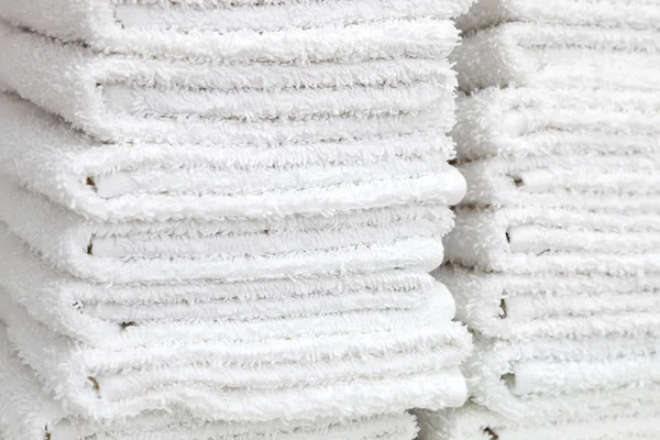 Witte towels handdoeken — Stockfoto