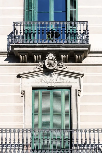 Varanda de belo edifício — Fotografia de Stock