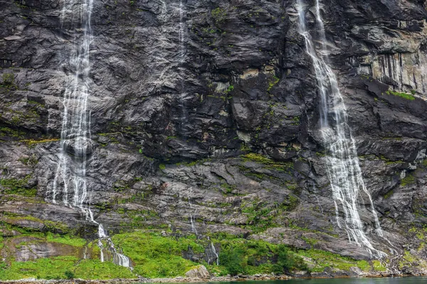 Gyönyörű Vízesések Fjordban Norvégia — Stock Fotó