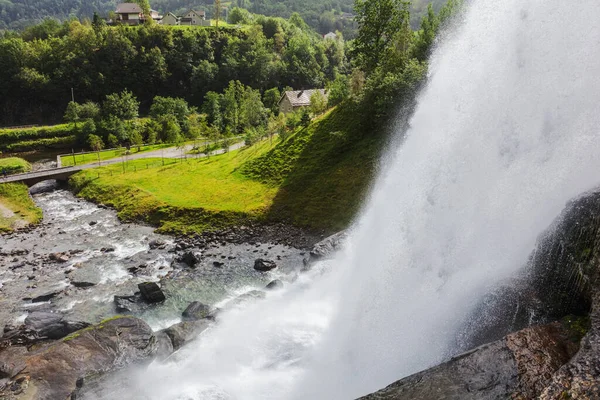 Steinsdalsfossen Una Splendida Cascata Norvegia — Foto Stock