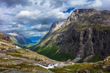 Norveç trol yol - Trollstigen dağ yolu