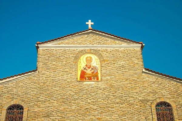 Iglesia antigua en la ciudad de montaña Litichoro — Foto de Stock