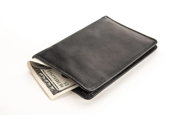 Μας δολάρια σε ένα μαύρο πορτοφόλι που απομονώνονται σε λευκό — Φωτογραφία Αρχείου