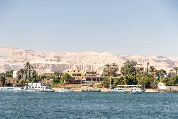 Paisaje acuático en el Nilo cerca de Luxor en Egipto —  Fotos de Stock