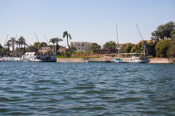 Wasserlandschaft am Nil bei Luxor in Ägypten — Stockfoto