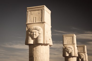 Mısır 'da çöldeki antik kalıntılar