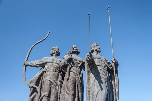 Monumento ai fondatori di Kiev — Foto Stock