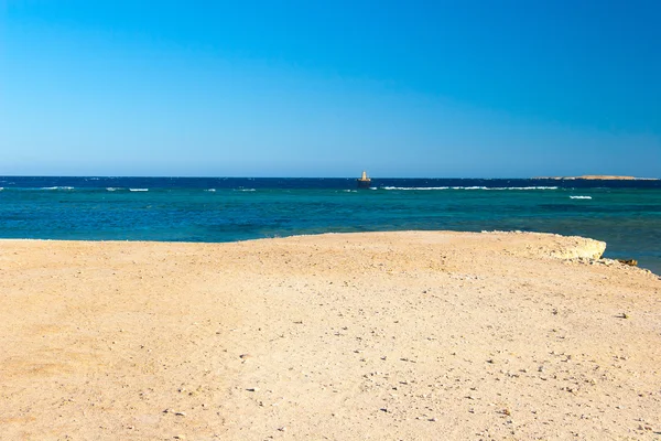 Linea costiera del Mar Rosso vicino Hurhada — Foto Stock