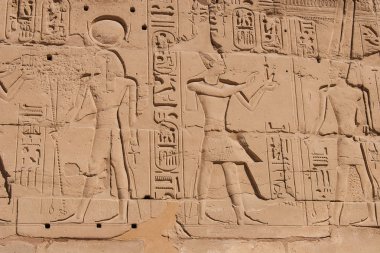 Karnak Tapınağı, Mısır - Dış elementler