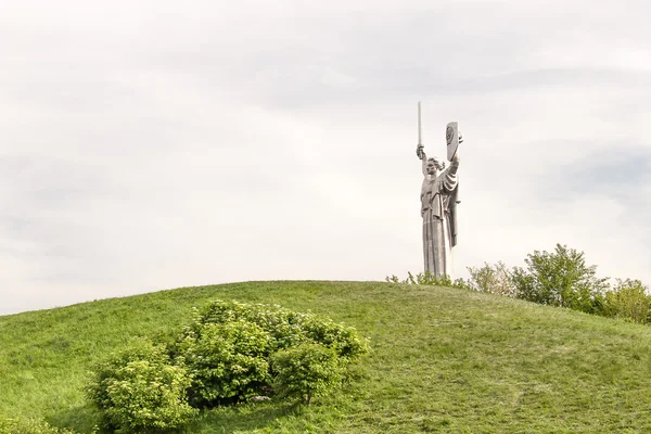 Monument van het moederland, kiev, Oekraïneanıt vatan, kiev, Ukrayna — Stockfoto