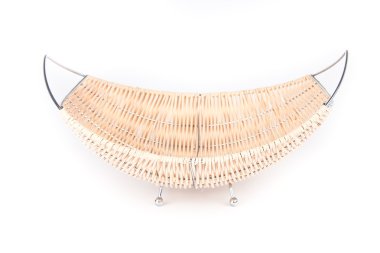 Beyaz arka plan üzerinde izole dokuma vazo