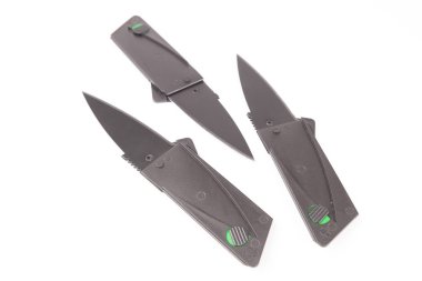 Katlanan bıçak beyaz arkaplanda izole edildi