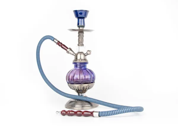 Oostelijke hookah geïsoleerd op witte achtergrond — Stockfoto