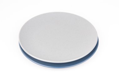 Beyaz arka plan üzerinde izole porselen