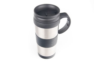 Beyaz arka plan üzerinde izole, metal kupa