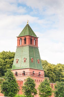 Moskova kremlin bina yaz saati