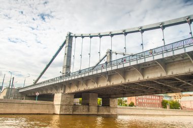 krymsky Köprüsü'nde summer Moskova Nehri