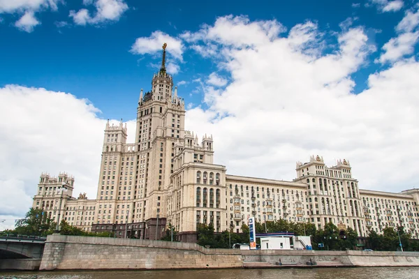 Kotelnicheskaya Embankment Building — Stock Photo, Image